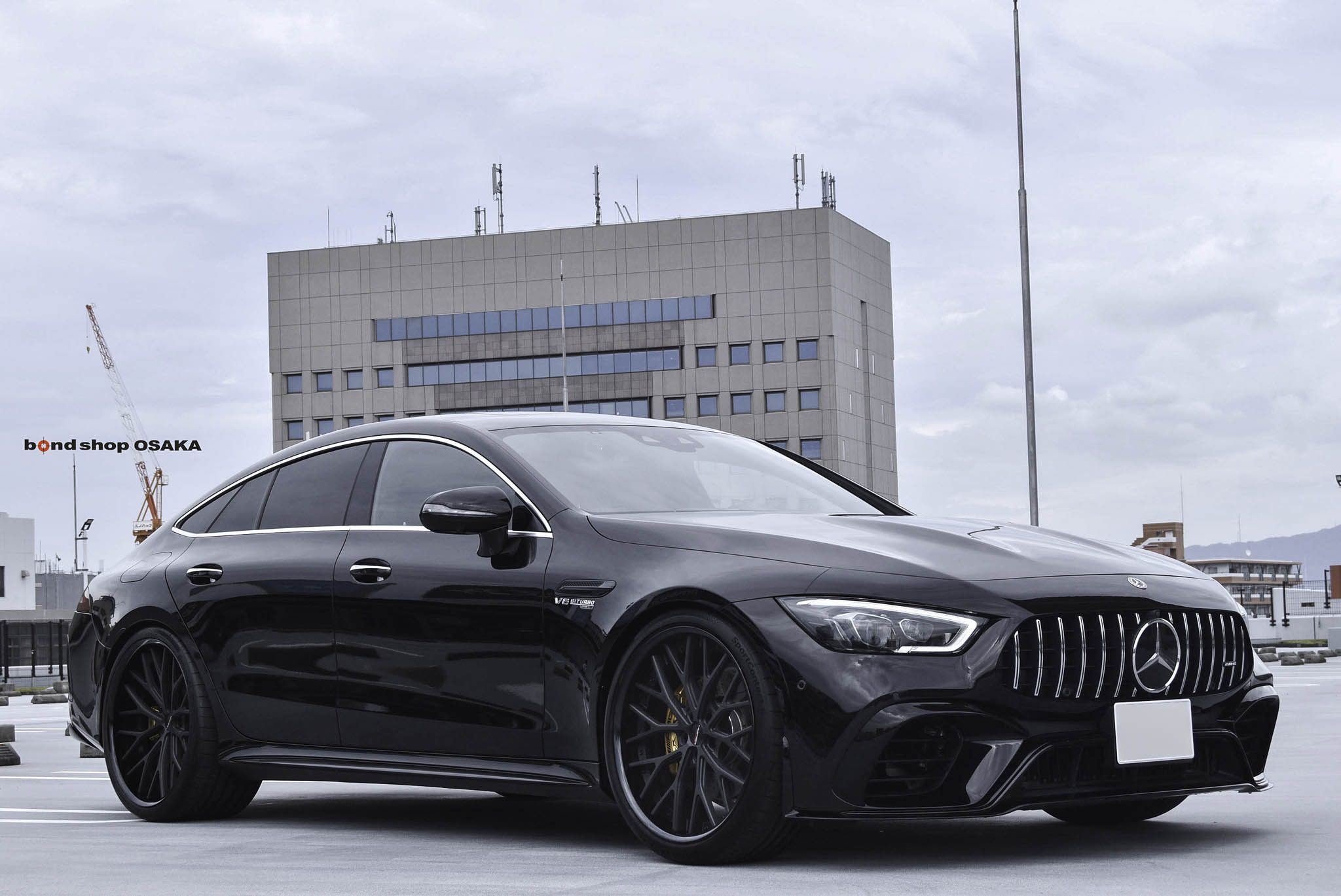 Mercedes-Benz AMG GT 4-Door with 22×10 and 22×12-inch HyperForged LMC