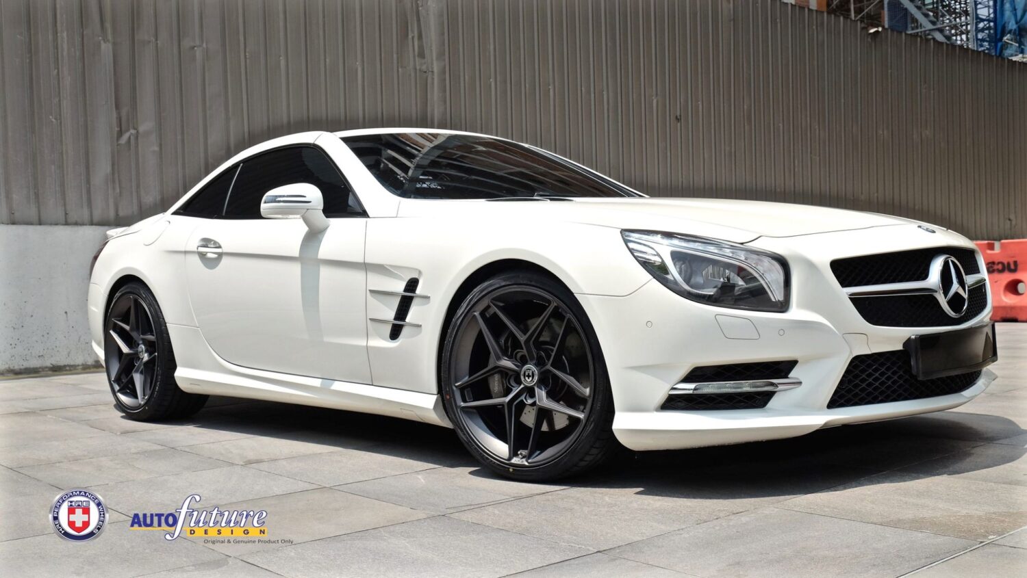 Mercedes-Benz SL Class with 20×9 and 20×10.5-inch HRE FF11