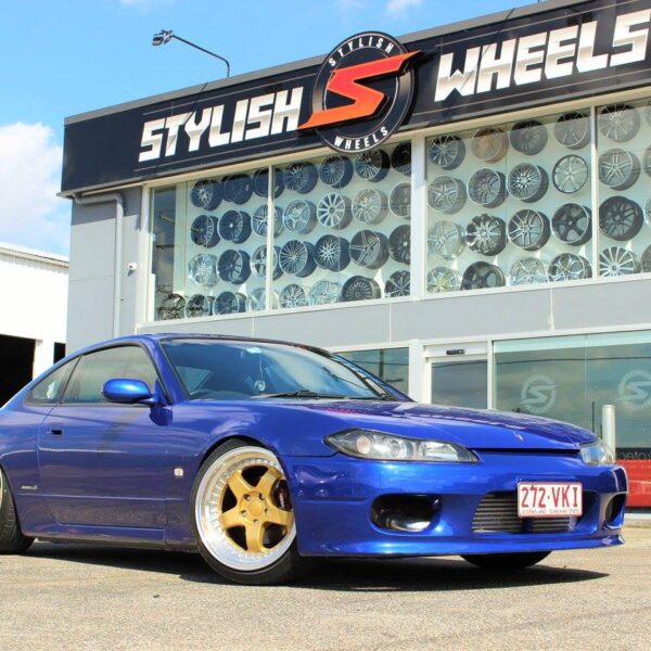 Nissan Silvia S15 with 18×10-inch Envizio RS1