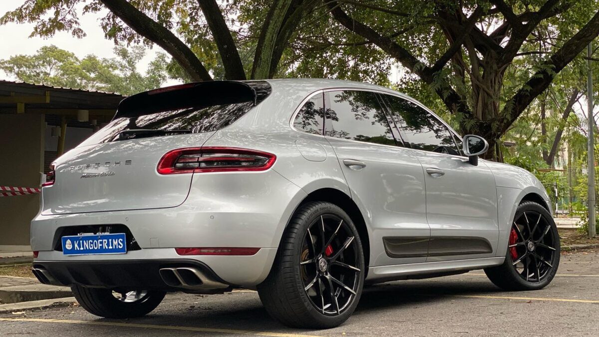 2018 Porsche Macan Turbo Review: Sports Car On Stilts