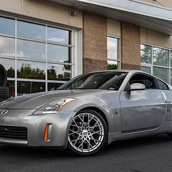 Nissan 350Z with 19×8.5 and 19×9.5-inch TSW Sebring