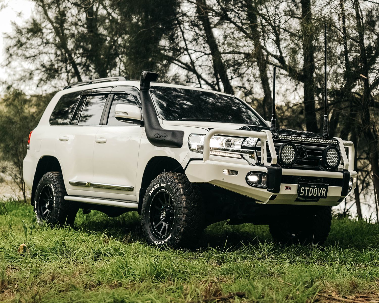 Toyota LandCruiser 200 Series with 18×9-inch Black Rock Off-Road Omega
