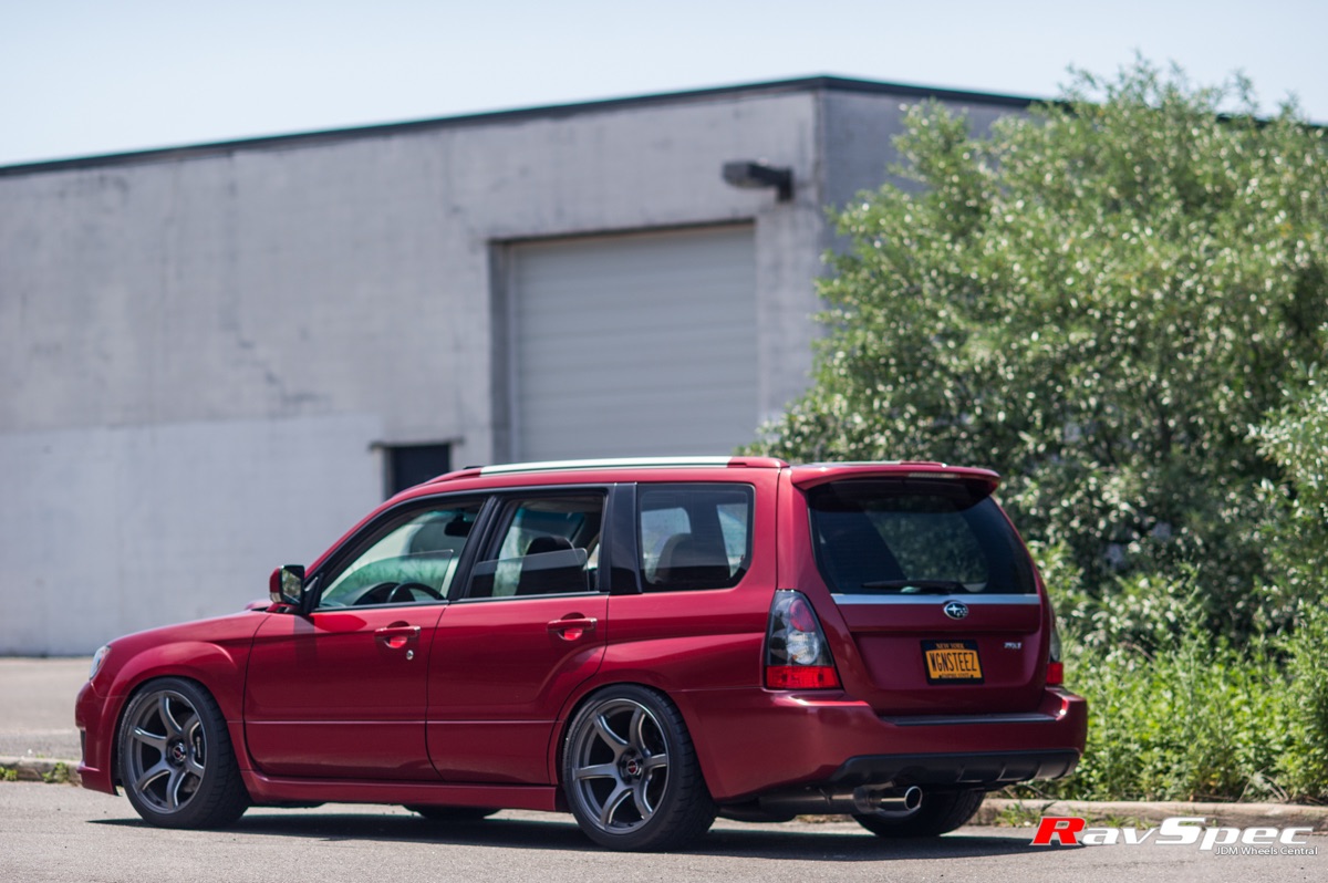 Subaru Forester SG with 18×9.5-inch Rays 57C6