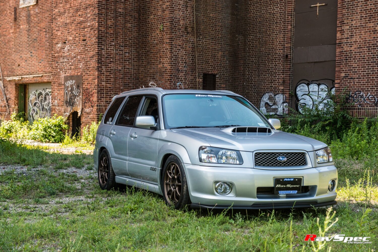 Subaru Forester with 17-inch Rays ZE40