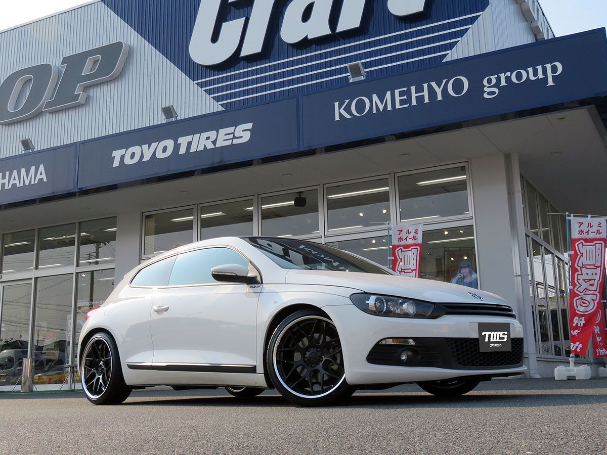 Volkswagen Scirocco with 19×8.5-inch TWS Forged Reizend WX07