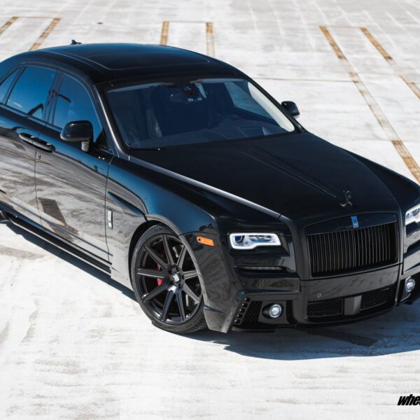 Rolls-Royce Ghost with 22×10 and 22×11-inch HRE TR109