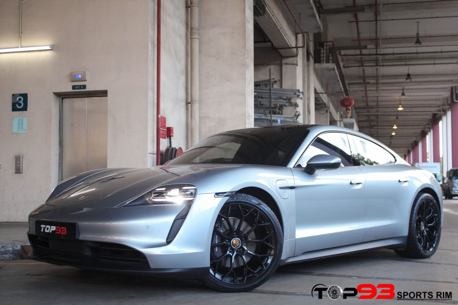 Porsche Panamera with 21-inch BC Forged KL31