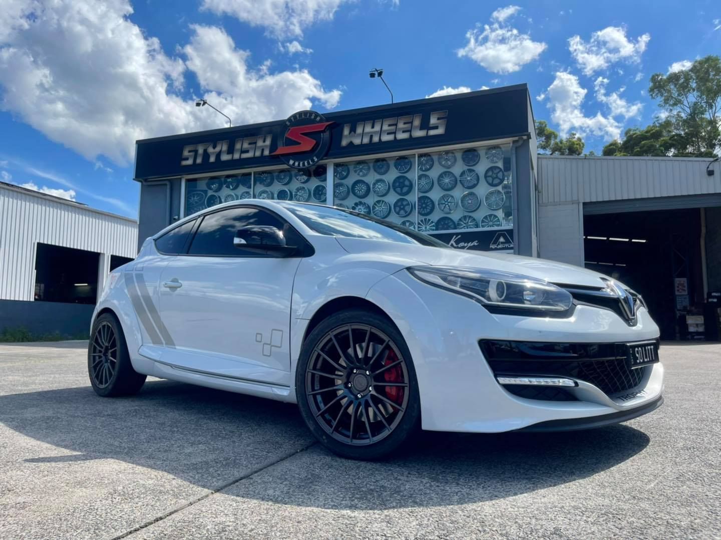 Renault Megane RS with 18-inch Koya SF05