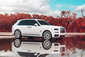 Rolls-Royce Cullinan with 24×10-inch AG Luxury AGL48-RR