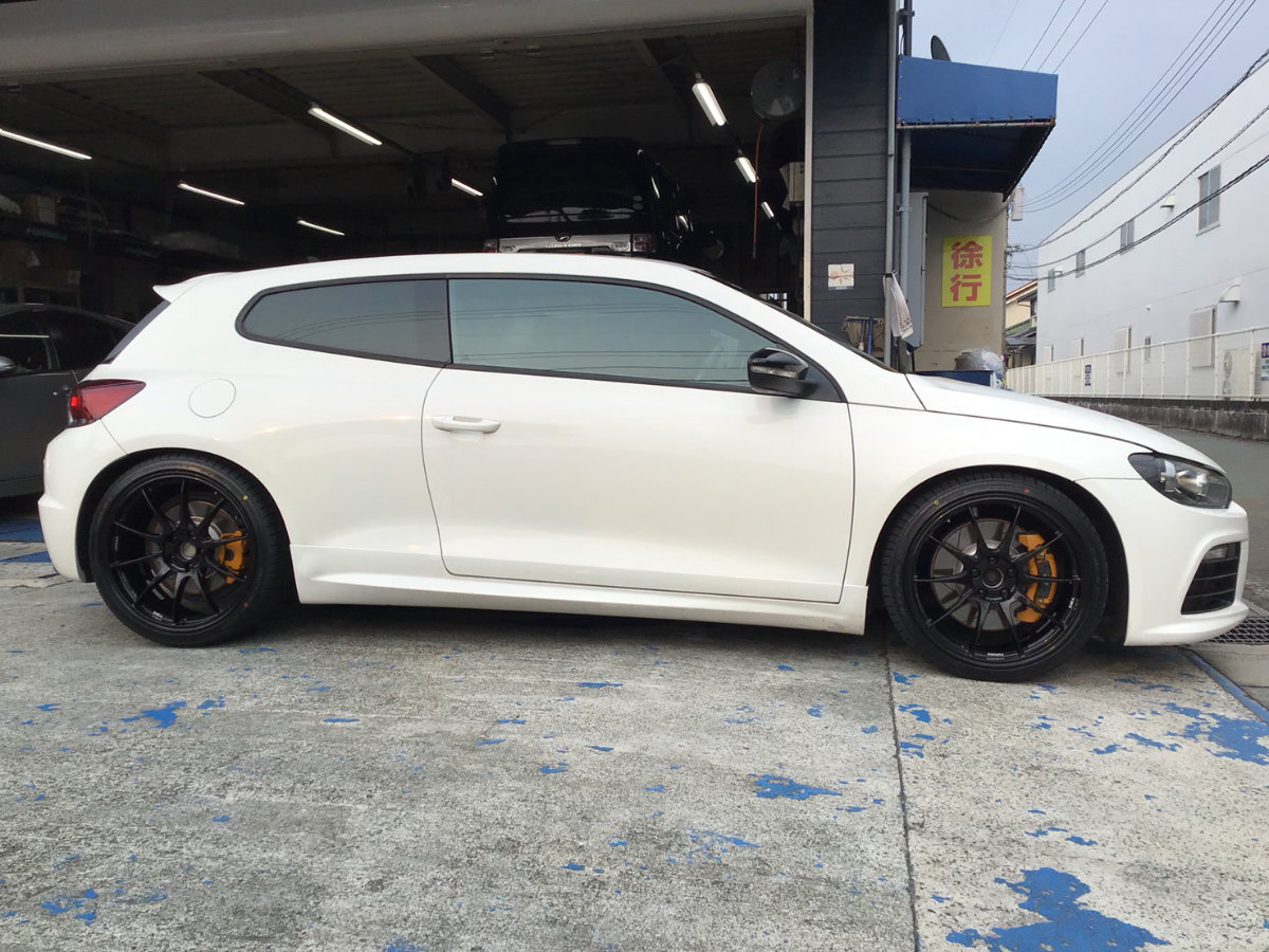 Volkswagen Scirocco with 19×8.5-inch TWS Forged Motorsport RS317