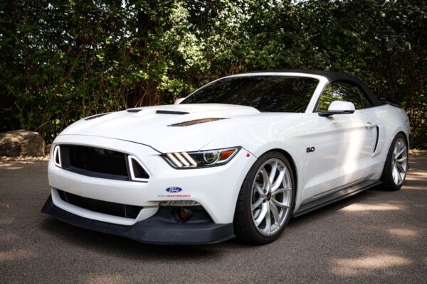 Ford Mustang S550 White Forgeline Flow Formed F01