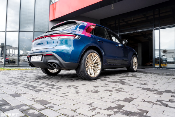 Porsche Macan Blue BC Forged EH186