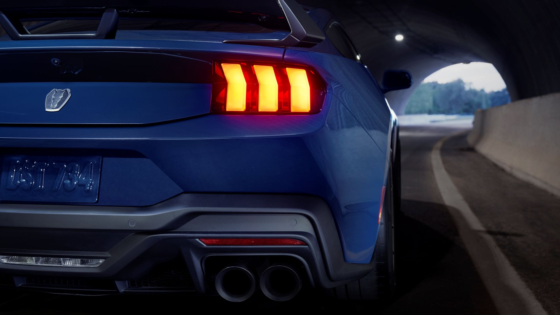 Ford Finally Offers Discounts on the Mustang Dark Horse, But You’d Better Act Fast