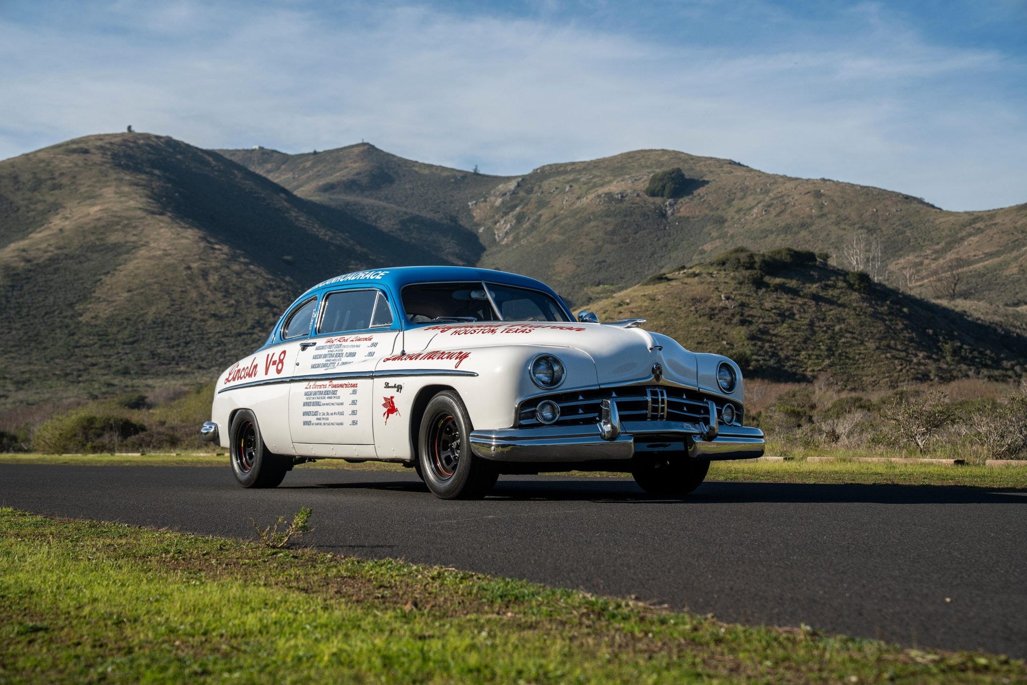 A Race-Proven ’49 Lincoln Hits the Auction Block