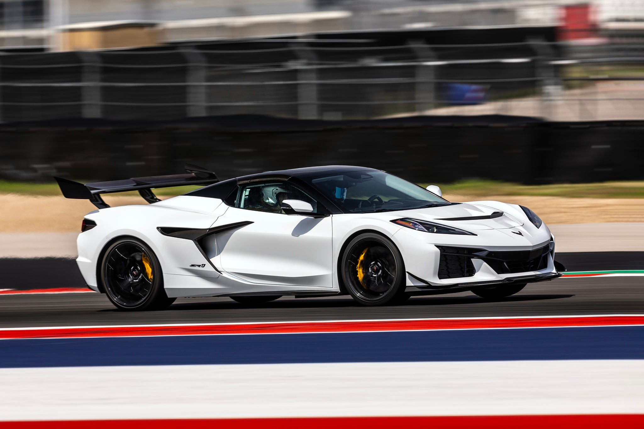 A ZR1 Can’t Outrun a Radio in Arkansas