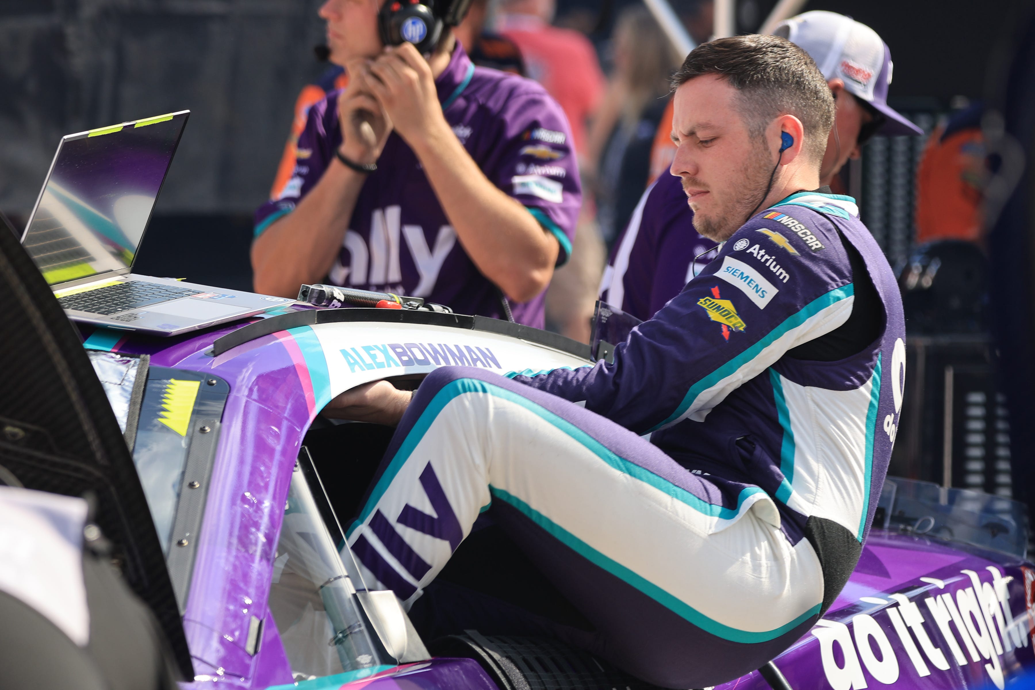 Bowman Returns to NASCAR’s Hardest Track After Vertigo