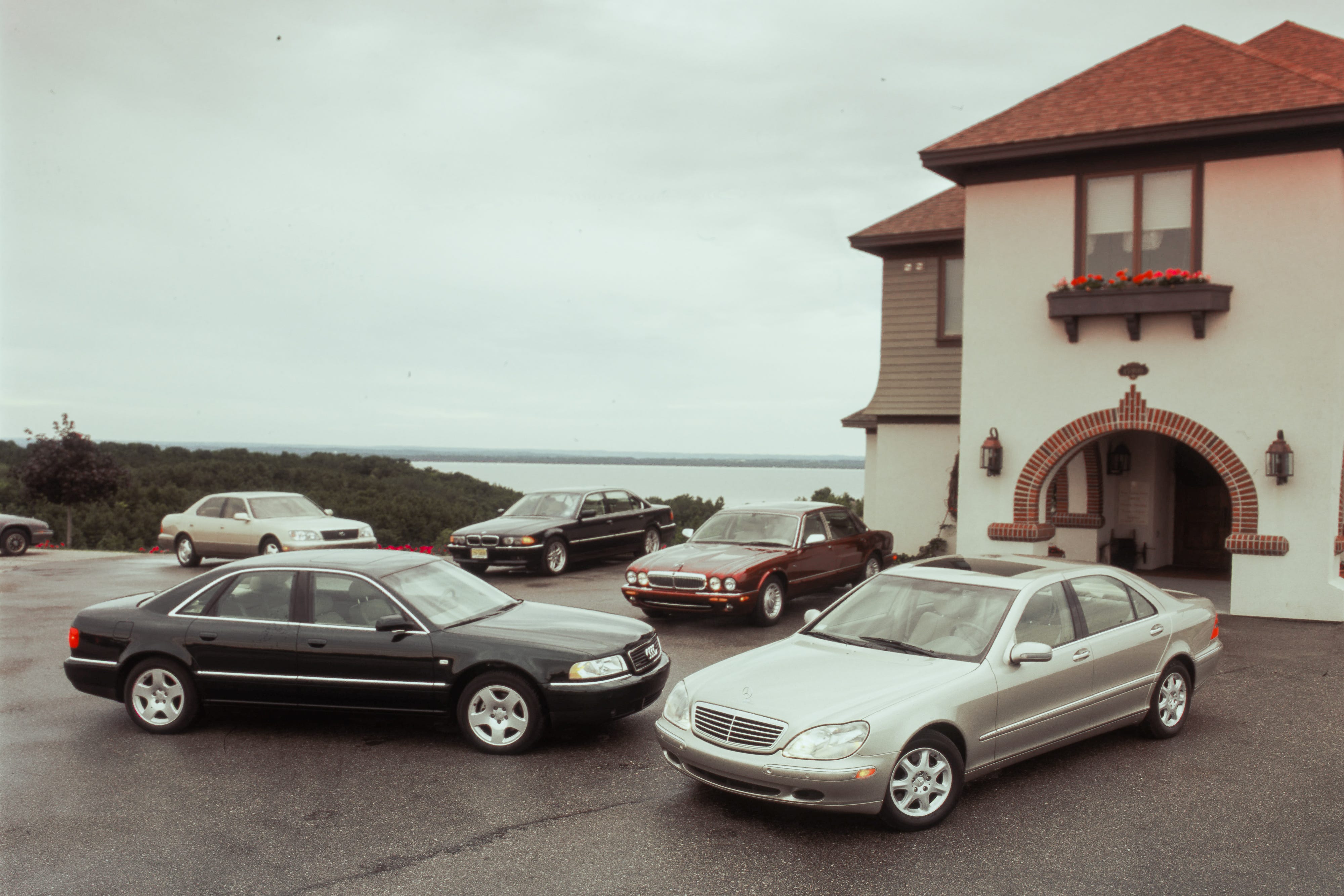 The BMW 740iL Won Y2K’s Luxury War Outright