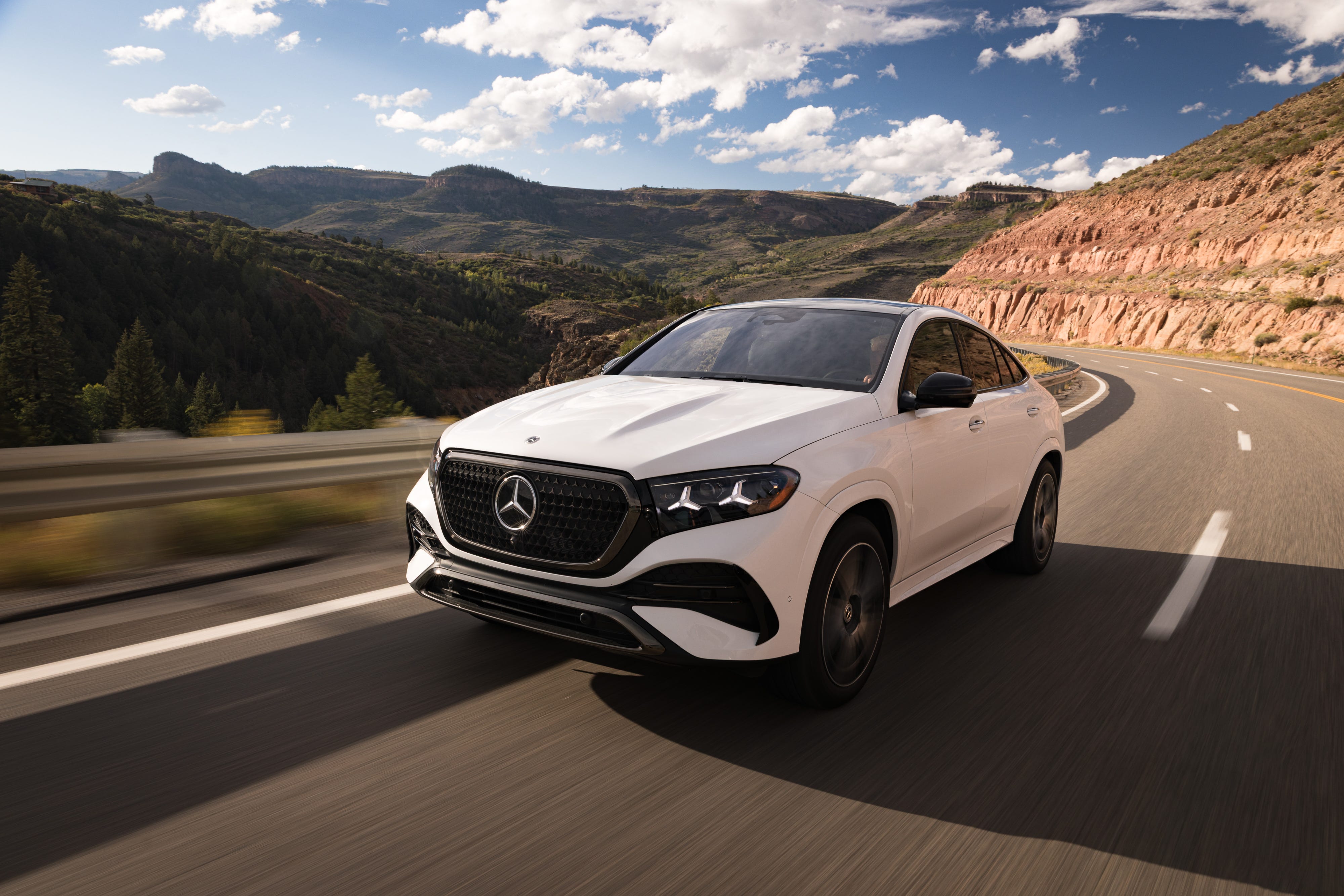 Mercedes Crams S-Class Guts Into Its Aging SUVs