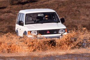 The 1995 Montero SR Was Peak ’90s Gadget Overload