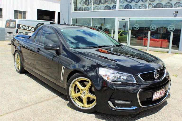 Holdenhsv Commodore Vf Black Vertini Drift Wheel Wheel Front