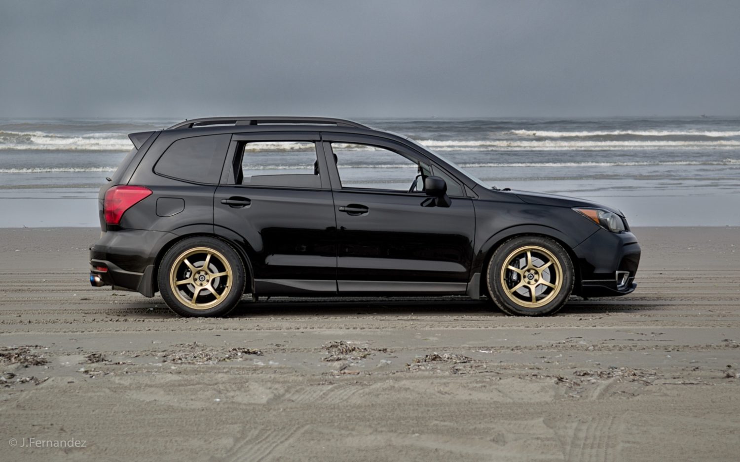 Subaru Forester SJ Black Advan RGD Wheel Front