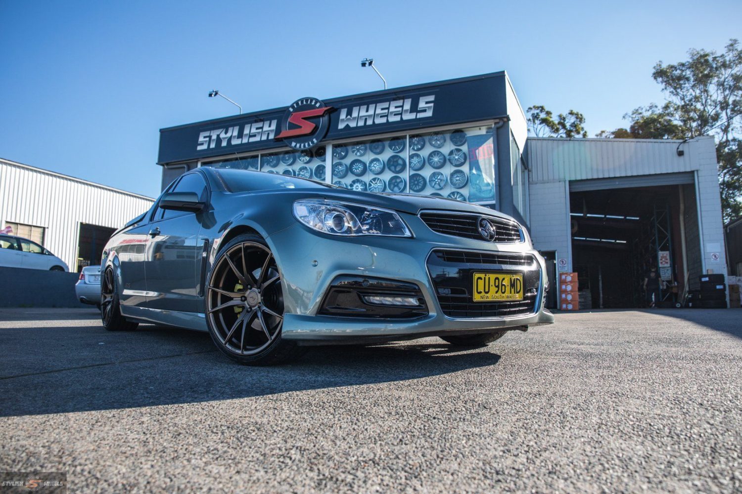 Holden Commodore Vf Ss Ute Grey With Bronze Koya Sf Aftermarket Wheels Wheel Wheel Front