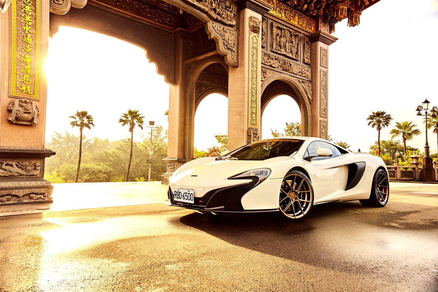 2016-McLaren-650S-FR8-Bronze-3-of-7