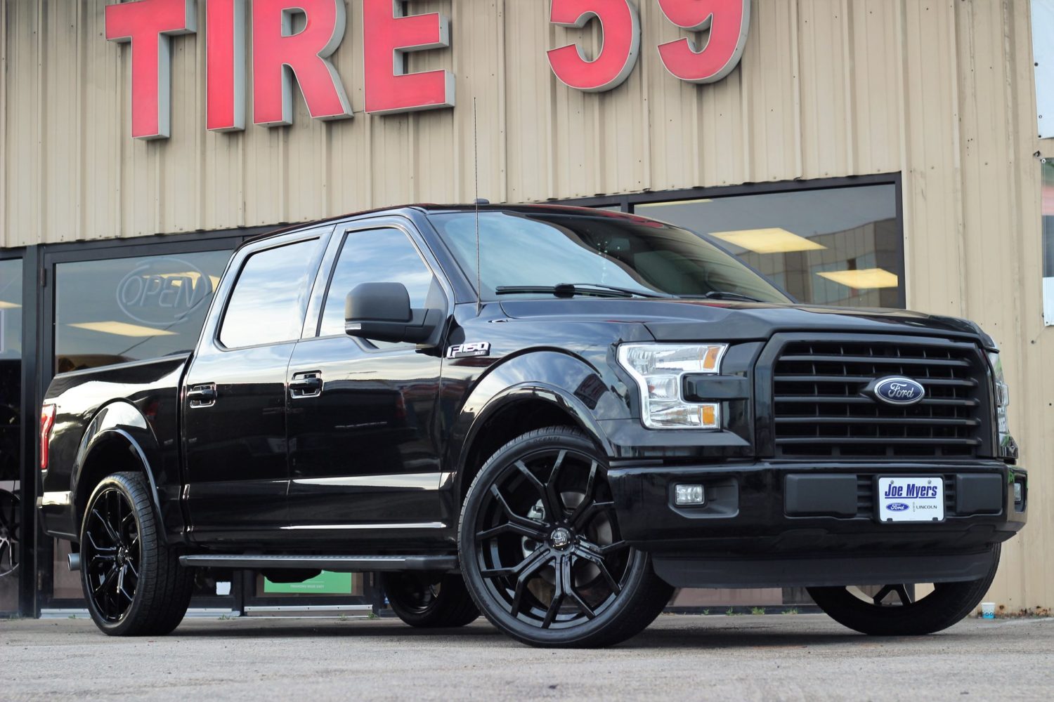 Ford F 150 Black Dub Royalty S208 Wheel Wheel Front