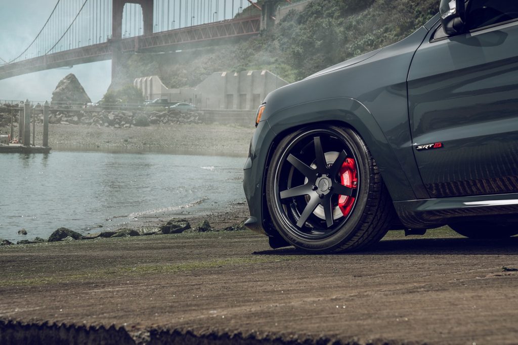 2018-Jeep-Grand-Cherokee-TrackHawk-FR1-Matte-Black-2-of-9