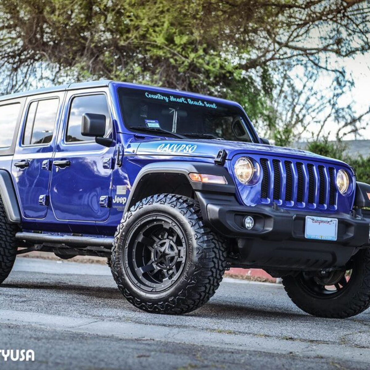 Jeep Wrangler JL Blue KMC XD827 ROCKSTAR III | Wheel Front
