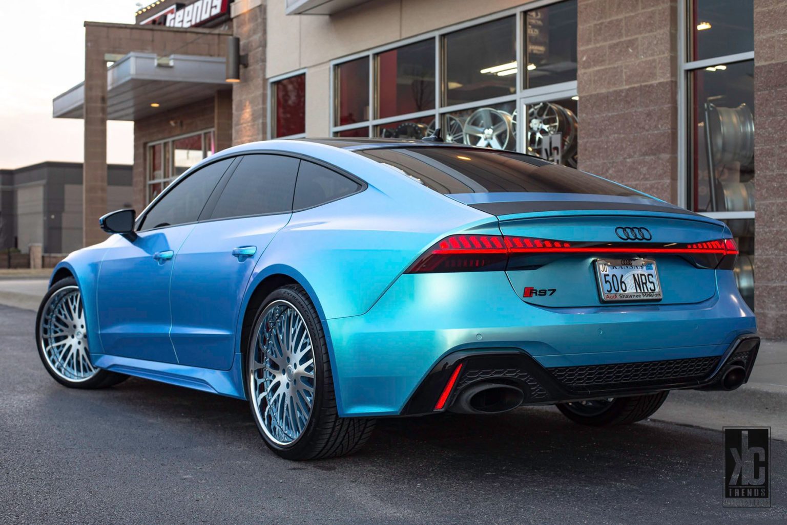 Audi RS7 C8 Blue Forgiato Cravatta Wheel | Wheel Front