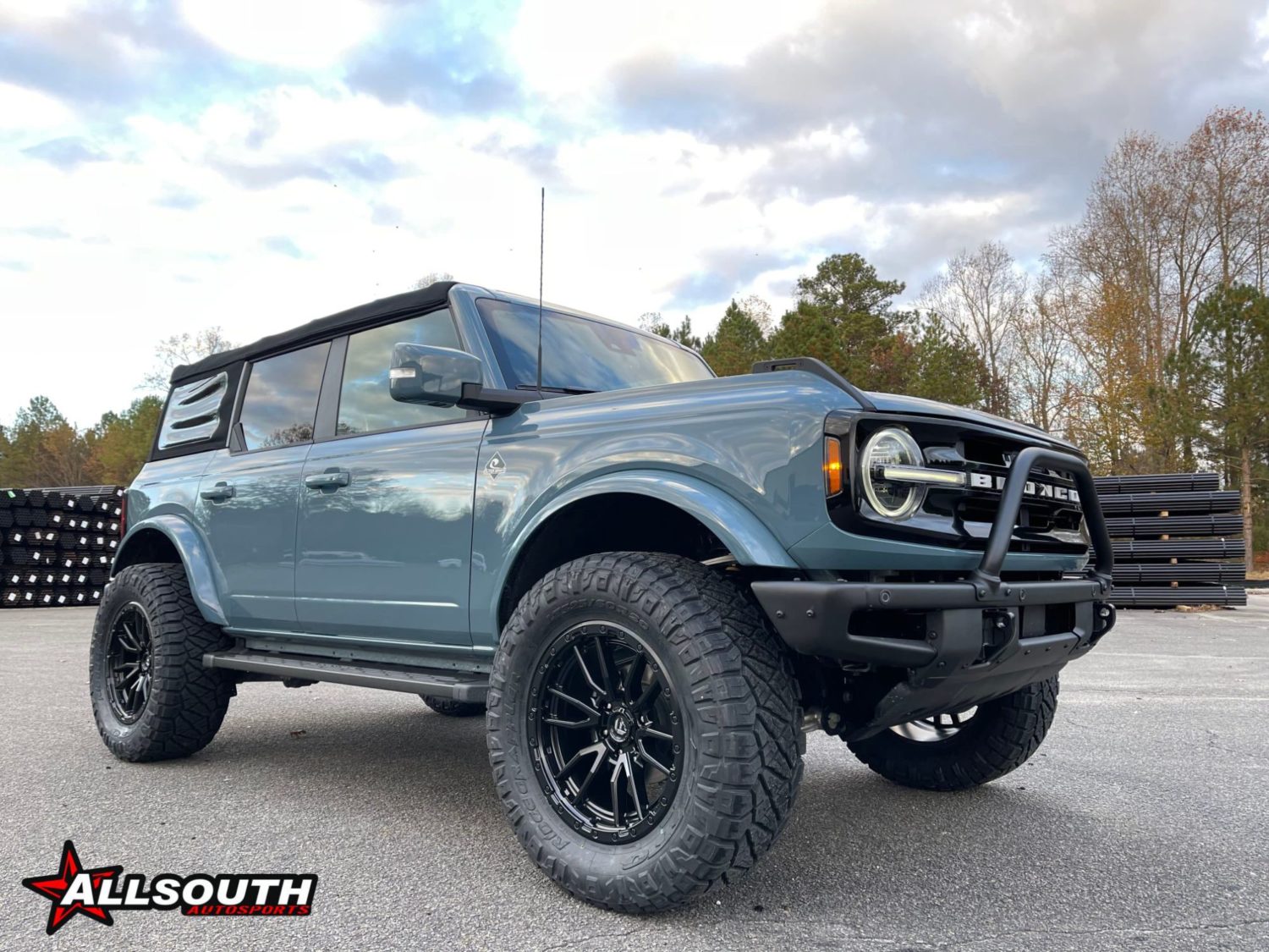 Ford Bronco Blue Fuel Off-Road Rebel 6 D679 | Wheel Front