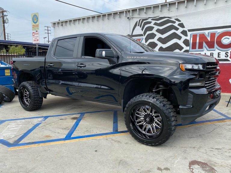 Chevrolet Silverado Black Fuel Off-Road Ignite D662 Wheel | Wheel Front