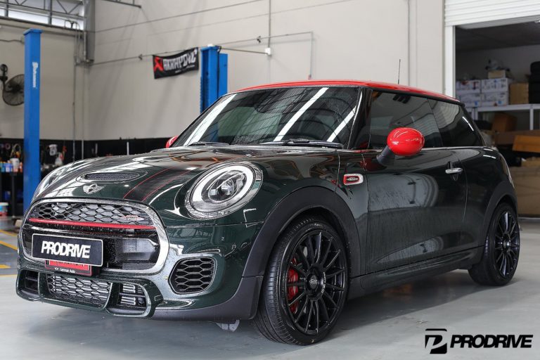 Mini Cooper S F56 Green OZ Superturismo LM Wheel | Wheel Front