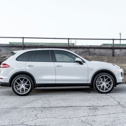 Porsche Cayenne White Rohana RFX5 | Wheel Front