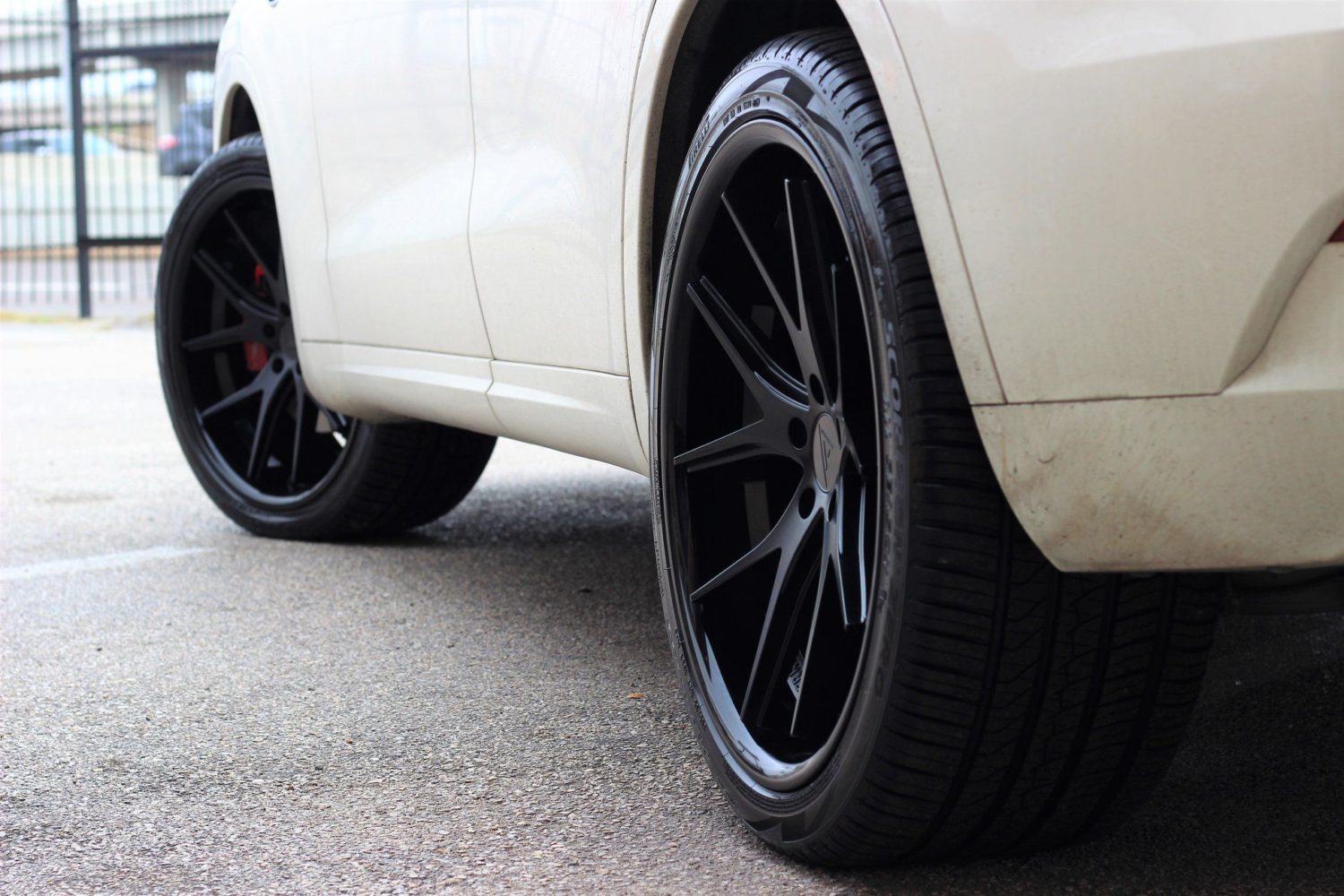 Maserati Levante White Ferrada FR2 | Wheel Front