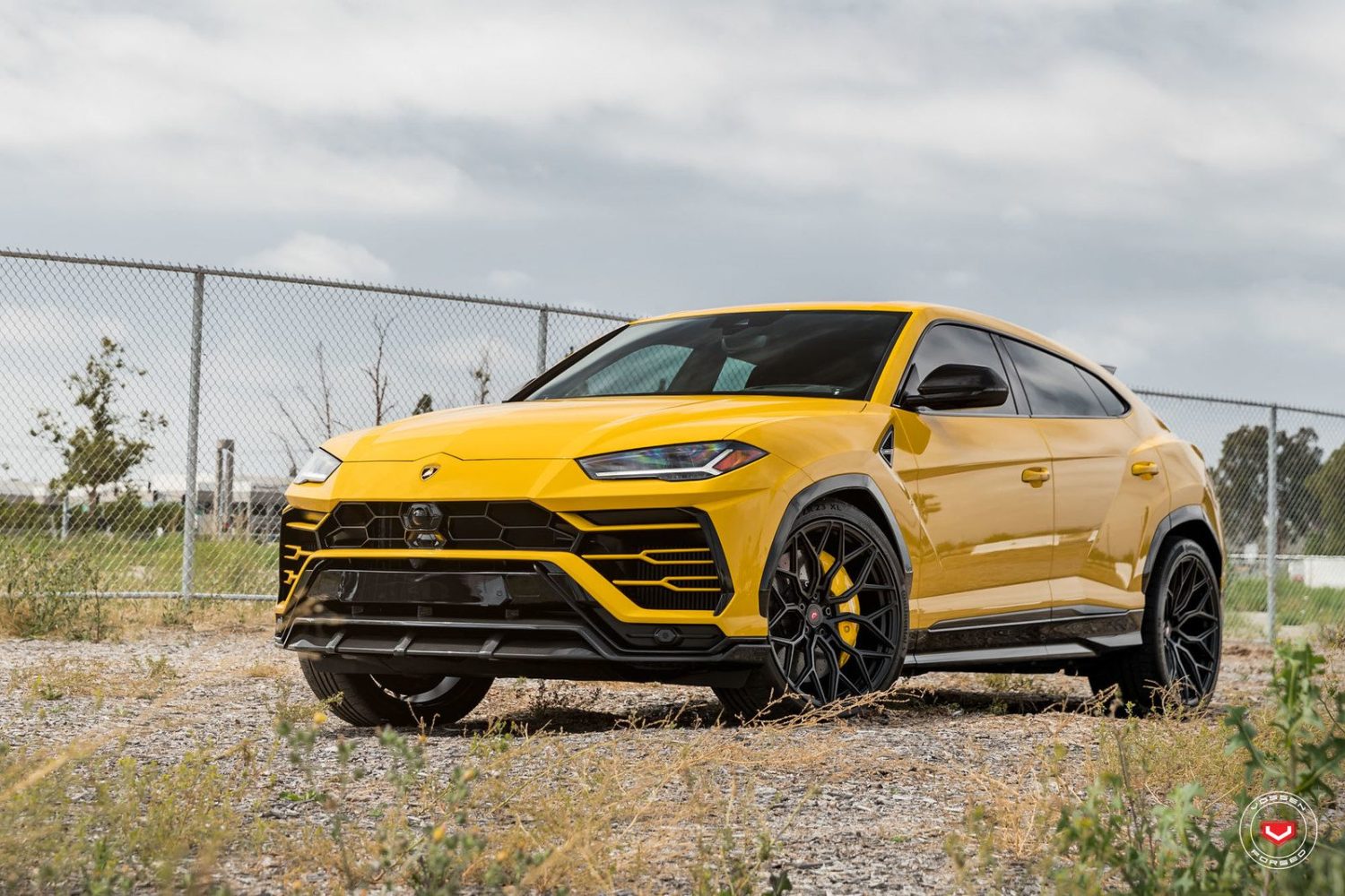 Lamborghini Urus Yellow Vossen S17-01 | Wheel Front