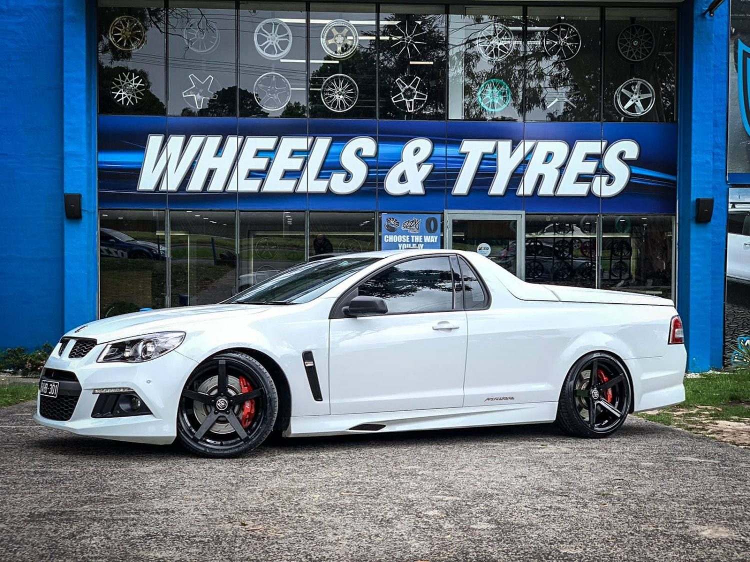 Hsv Commodore Vf Maloo R White Hussla Zane Wheel Wheel Front