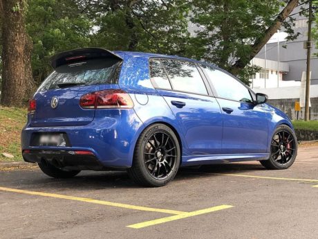 Volkswagen Golf R VI Blue OZ Ultraleggera Wheel | Wheel Front