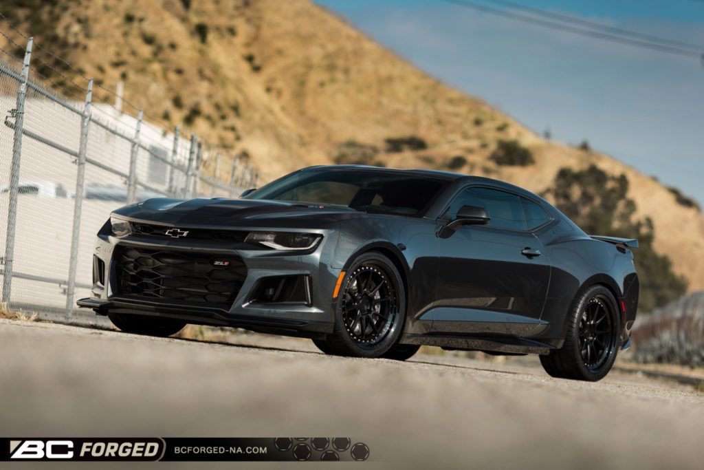 Chevrolet Camaro zl1 черный