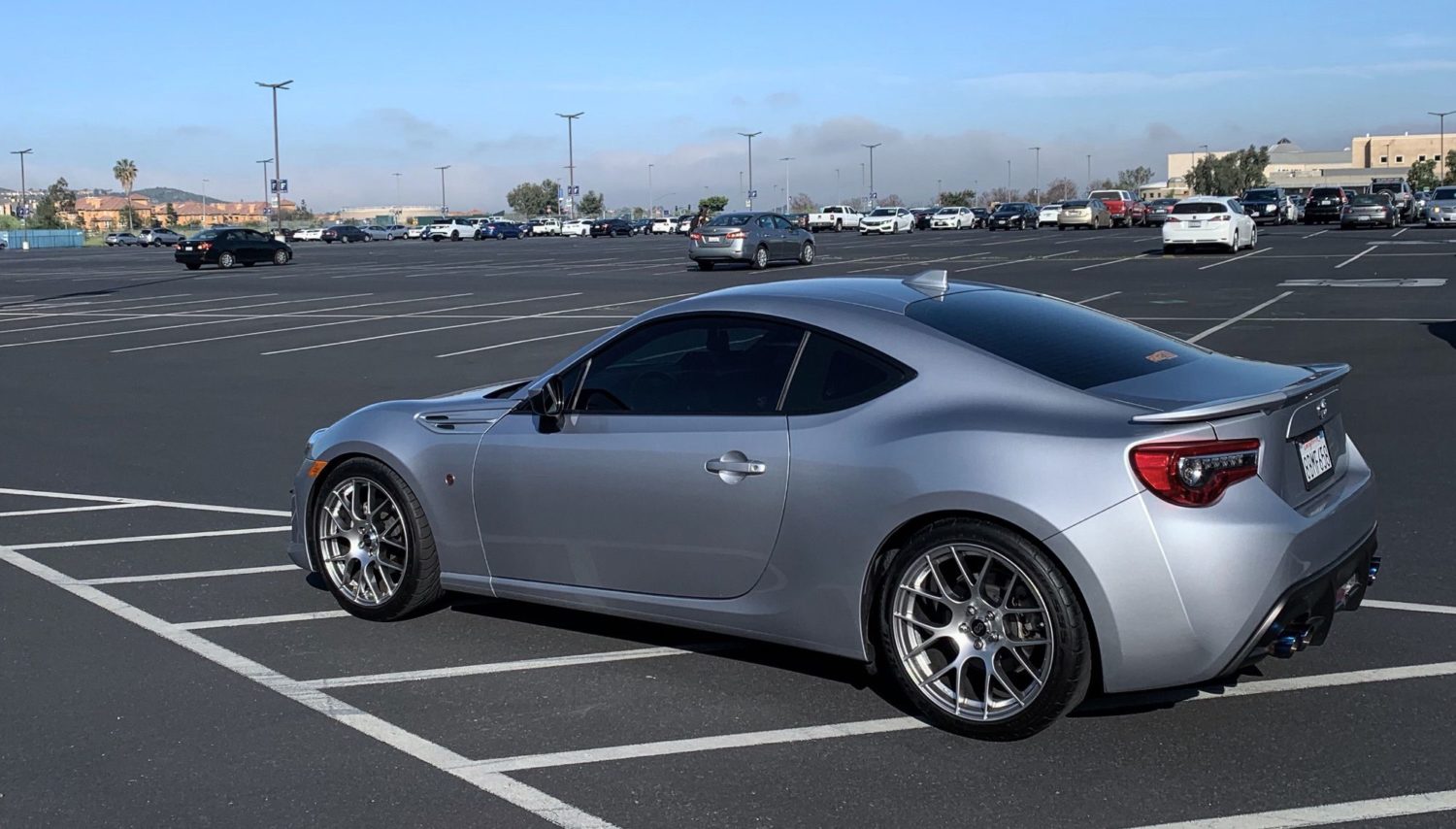 Toyota 86/Scion FR-S Silver Enkei Raijin Wheel | Wheel Front