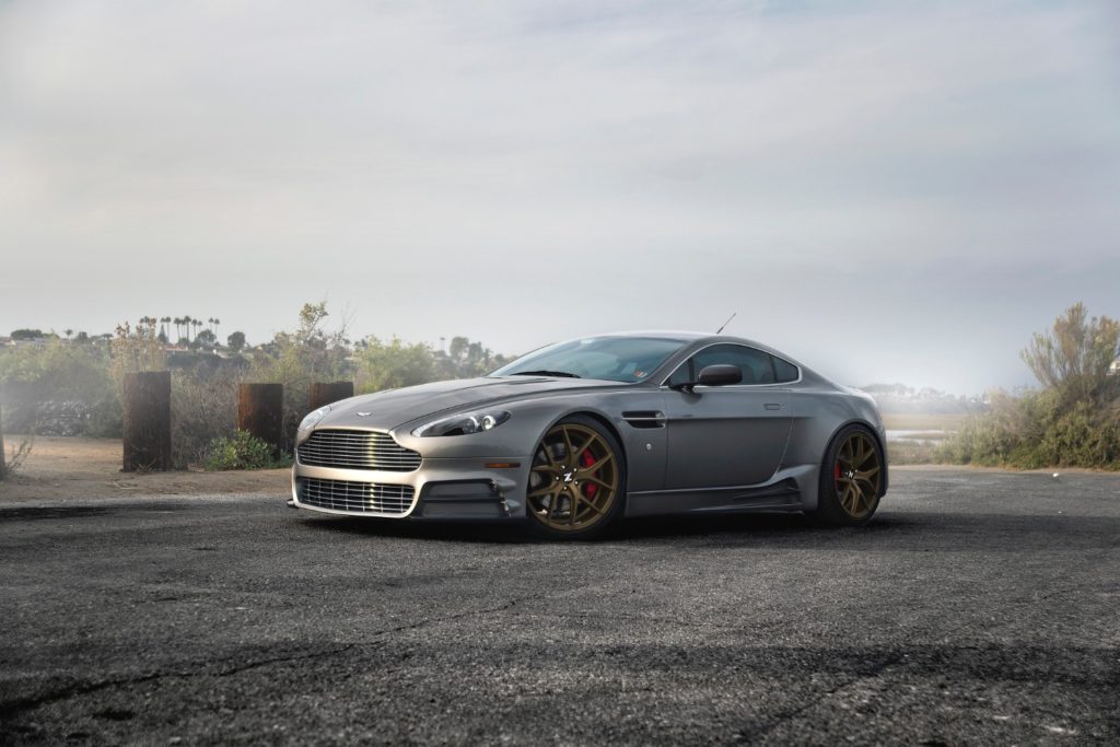 Aston-Martin-V8-Vantage-ZS05-4