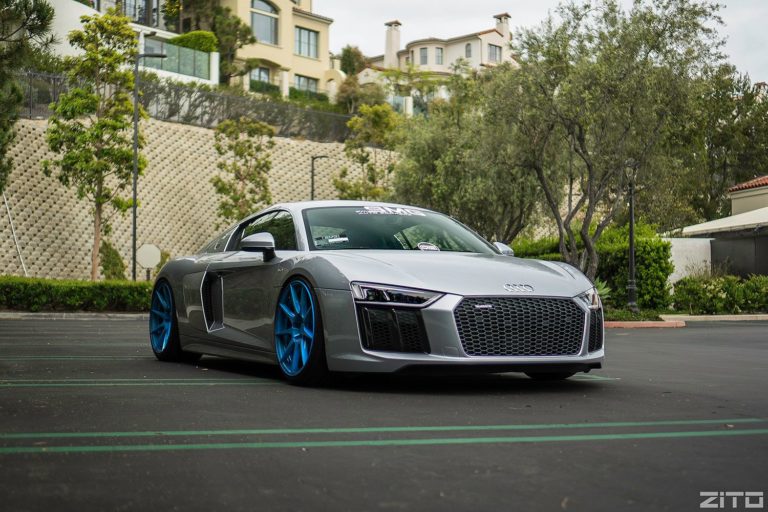 Audi-R8-Gen-2-Silver-Blue-ZF02-1