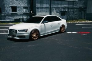 Audi_A4_VFS2_61a-1047x698