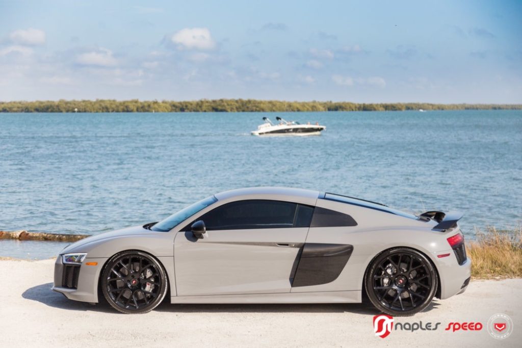 Audi_R8_CG-204_0dcdc8dd-1047x698