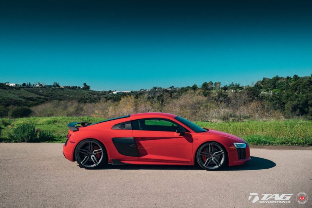 Audi_R8_HC-1_8d590d35-1047x698