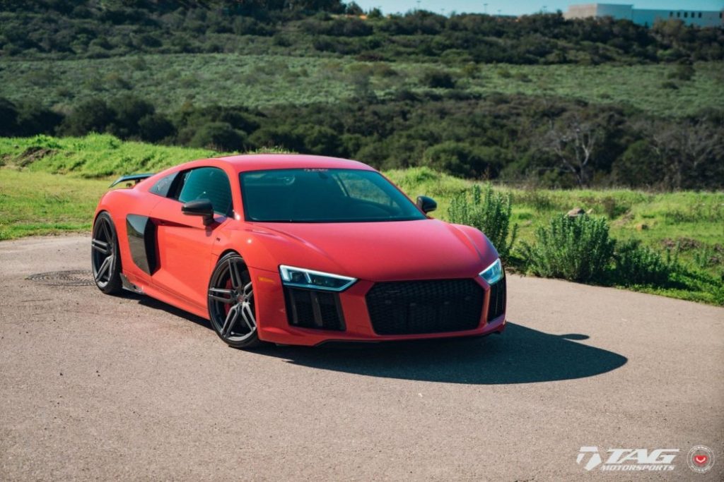 Audi_R8_HC-1_c12d7baf-1047x698