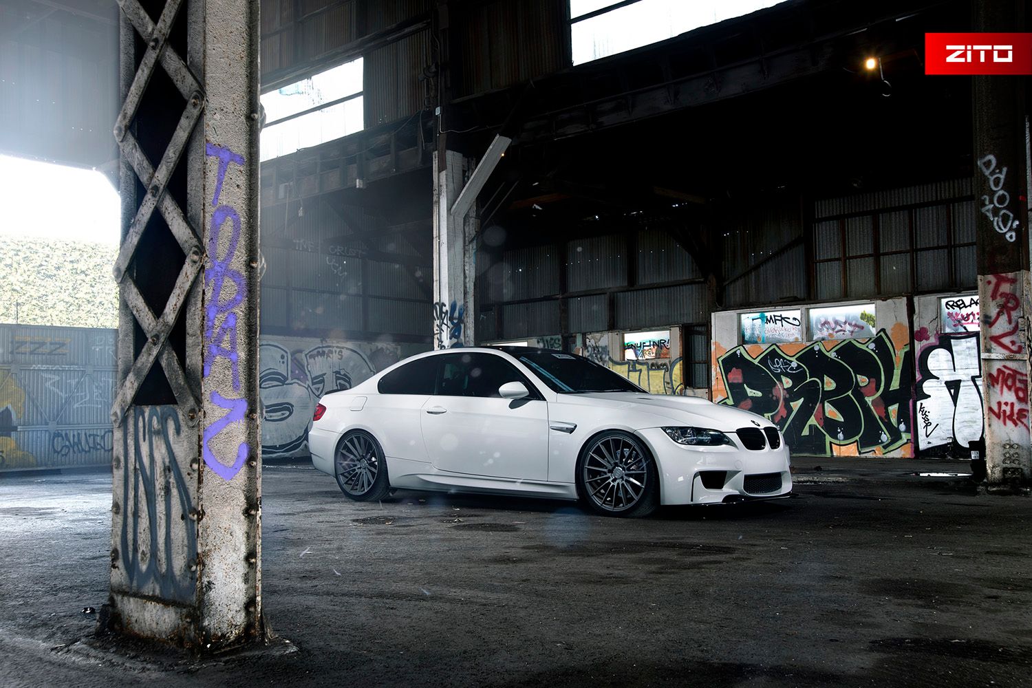 BMW-E92-M3-White-Gunmetal-ZS15-1