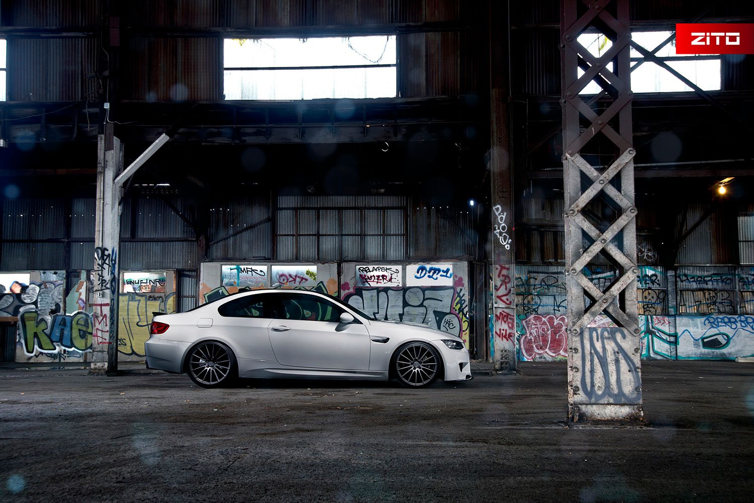 BMW-E92-M3-White-Gunmetal-ZS15-4