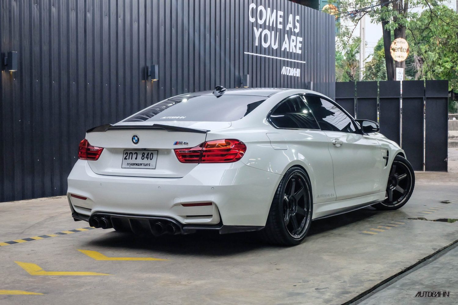 BMW M4 F82/F83 White Rays Volk TE37 Ultra Wheel | Wheel Front